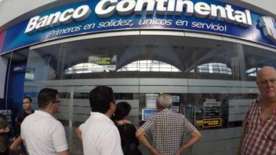 El presidente de la CNBS, Adonis Lavaire, explicó los avance en el proceso de liquidación de Banco Continental.