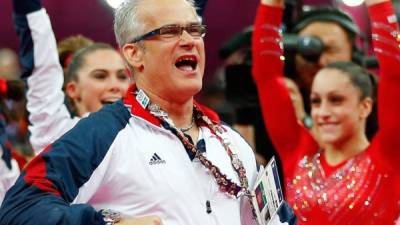 John Geddert, exentrenador del equipo de gimnasia femenina olímpico de Estados Unidos. Fotografía en los Juegos Olímpicos de Londres 2012. Foto: AFP