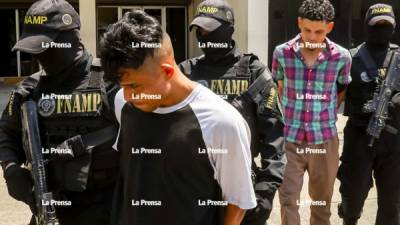 Los sospechosos fueron trasladados a San Pedro Sula para su primera audiencia en los juzgados.