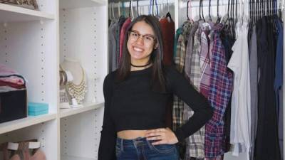 Kaimi Quipotla, una adolescente de Las Vegas que convirtió en negocio la transformación y reventa de prendas.