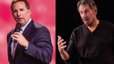 Larry Ellison (derecha), fundador de Oracle, empresa que es acusada de socavar uno de los negocios más rentables de H-P. Mark Hurd fue contratado por Oracle tras renunciar a la presidencia ejecutiva de H-P.