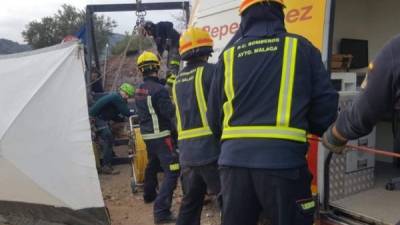 Cuando se concluya la perforación del túnel vertical de 80 metros en el que están trabajando los técnicos todavía quedará por hacer una galería horizontal que conecte con el pozo.