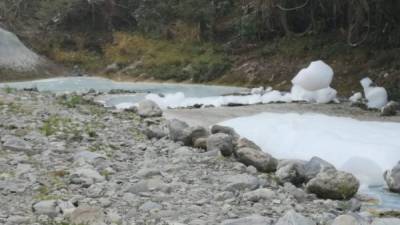 El río Tiste contaminado con el químico.