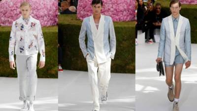 Dior sugiere conjuntos con shorts, transparencias y mucho estampado floral en camisas y chaquetas. En calzado, los tenis predominan.