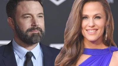 Collage de fotos de Ben Affleck y Jennifer Garner (d).