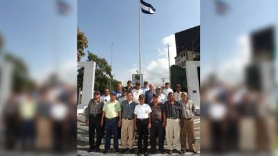 Este mes se cumplieron 49 años del conflicto y Diario LA PRENSA reunió a varios héroes hondureños que combatieron en esa guerra de Honduras contra El Salvador de 1969 y ellos honraron a los soldados caídos en aquella batalla.