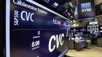 Para financiar su compra de Cablevision Systems, Altice vendió el viernes bonos especulativos por US$4.800 millones, menos de lo previsto a comienzos de mes.