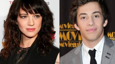 Collage de fotos de Asia Argento (i) y Jimmy Bennett (d).