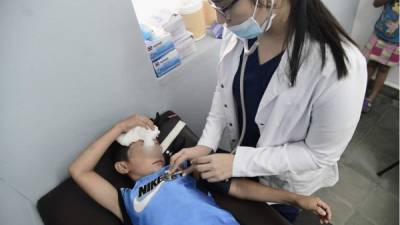 Afectados. Los niños de 5 a 9 años representan casi el 40% de los casos de dengue en San Pedro Sula.