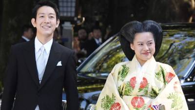 La ex princesa Ayako renunció a su título de realeza para poder casarse con Kei Moriya. AFP