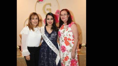 Marlene Ynestroza, Gloria Rivera y Maribel Rápalo.