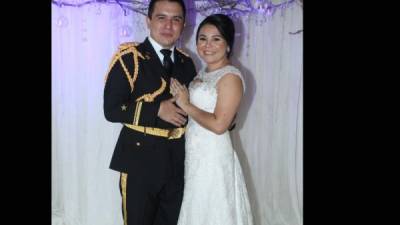 Héctor Ardón y Norma Barahona ya son esposos.