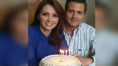 El mandatario felicitó a su esposa Angélica Rivera que ayer cumplió 47 años.