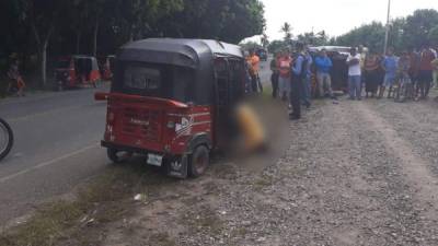 Escena del crimen en donde fue asesinado el joven en Santa Rita, Yoro.