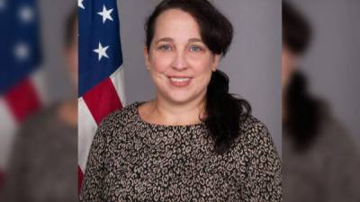 La embajadora de EUA en El Salvador, Jean Manes.