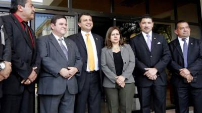 Julio César Barahona, Jorge Rivera Avilés, Teodoro Bonilla, Liliam Maldonado, Francisco Quiroz y Celino Aguilera.