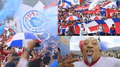 La Ultra Fiel, barra del Olimpia, puso el ambiente a su llegada al estadio Nacional en la previa del partido de los blancos contra el Marathón en el cierre de la pentagonal.