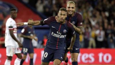 Neymar se lució en el Parque de los Príncipes y llevó al PSG al triunfo sobre el Toulouse. Foto AFP