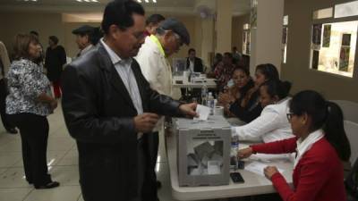 Los abogados están preparados para las elecciones nacionales y en cada capítulo de su colegio.