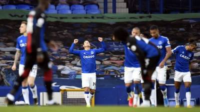 El Everton de James Rodríguez empató 1-1 contra el Crystal Palace en la Premier League.