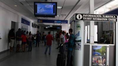 Todas las personas que ingresen al país por la terminal aérea tendrán que pasar por controles de seguridad especiales.