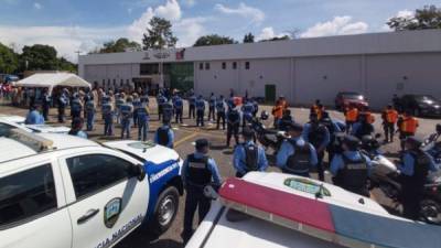 Los policías estarán velando para evitar accidente de tránsito y garantizar la seguridad de las personas.