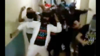 Presos burlan la seguridad y graban su propio 'Harlem Shake'