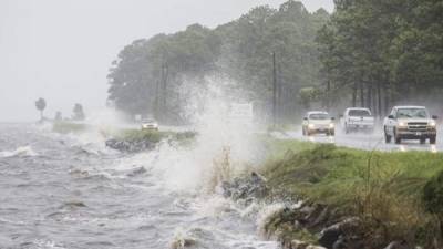 Las autoridades evacuaron las zonas costeras ante el paso de Hermine.