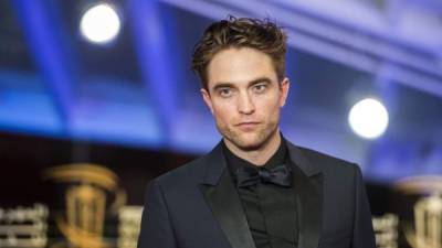 Robert Thomas Pattinson​ es un actor, modelo, productor y cantante británico.