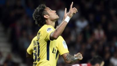 Neymar ya marcó su primer gol con la camiseta del PSG y en su debut. Foto AFP