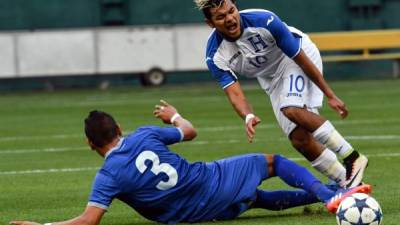 Mario Martínez fue titular contra El Salvador. Foto AFP