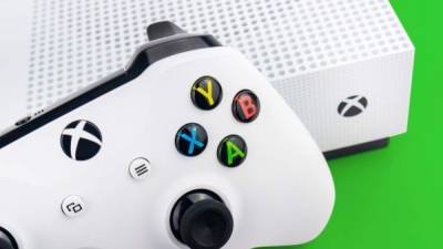 Los viejos cartuchos y discos de juegos parecen encaminados a desaparecer con la llegada de consolas como la Xbox One S.