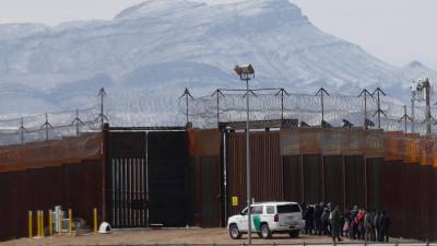 La Patrulla Fronteriza deporta de manera inmediata a los indocumentados que cruzan ilegalmente la frontera baja la ley del Título 42.