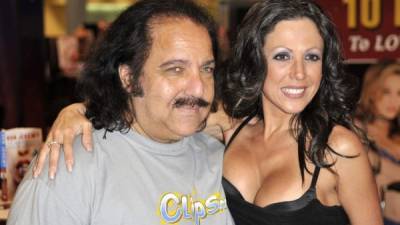 Ron Jeremy enfrenta una condena de hasta 90 años por delitos de agresión sexual.