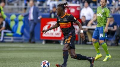 Alberth Elis es una de las figuras en el ataque del Houston Dynamo.