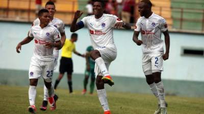 Carlo Costly celebrando su gol marcado al Juticalpa FC. Foto Juan Salgado