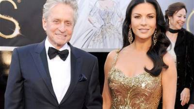 Michael Douglas y su esposa Catherine Zeta-Jones.