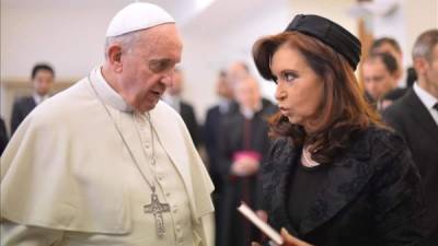 El Vaticano confirmó hoy que el papa Francisco envió una carta a la presidenta de Argentina, Cristina Fernández, con ocasión de la Fiesta nacional. EFE