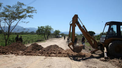 La supuesta narcopista fue inhabilitada con la misma maquinaria utilizada para su construcción.