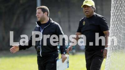 'Primitivo' Maradiaga apuesta por dos jóvenes para el partido ante Honduras Progreso. Foto Neptalí Romero