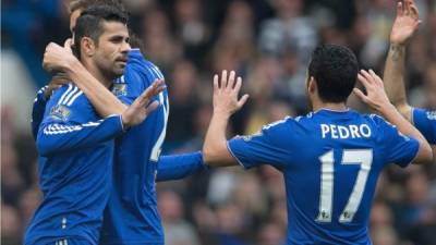 Diego Costa celebrando uno de sus tantos con Pedro.