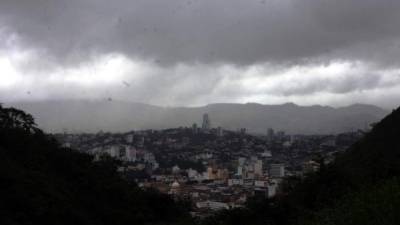 Copecó explicó que las lluvias se presentarán de forma intermitente y que se deben tomar las debidas percusiones para evitar los criaderos de zancudos.