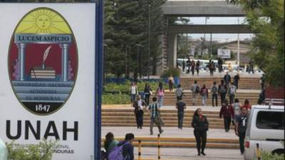 La pérdida de clases por la toma de instalaciones motivó la decisión del Consejo Universitario.