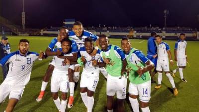 Los jugadores de la Sub-21 de Honduras celebrando el pase a la final de los Juegos Centroamericanos 2017 de Managua.