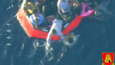 Un nuevo naufragio cerca de la isla de Lampedusa se cobra al menos 50 muertos