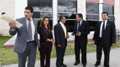 Miembros del Consejo de la Judicatura: Francisco Quiroz, Lilian Maldonado, Celino Aguilera, Julio Barahona y Teodoro Bonilla.