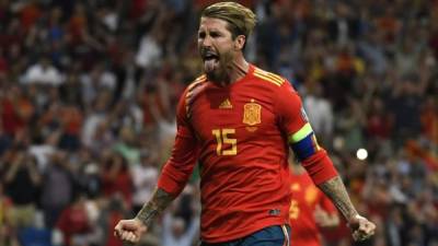 España goleó 3-0 a Suecia en la eliminatoria a la Eurocopa-2010 y Sergio Ramos marcó un gol. Foto AFP
