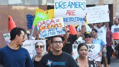 Los demócratas buscan aprobar una ley que proteja a los dreamers y tepesianos./AFP archivo.