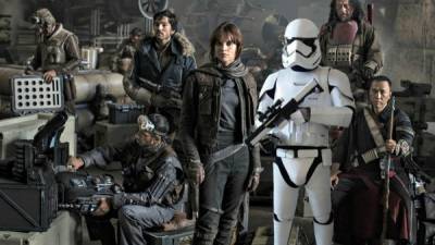 'Rogue One' es protagonizada por la actriz británica Felicity Jones y el mexicano Diego Luna.