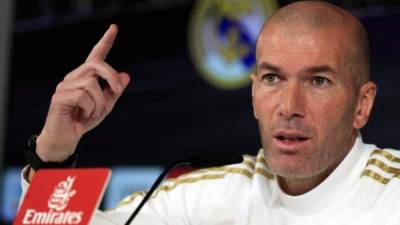 Zinedine Zidane durante la conferencia de prensa de este sábado del Real Madrid. Foto EFE